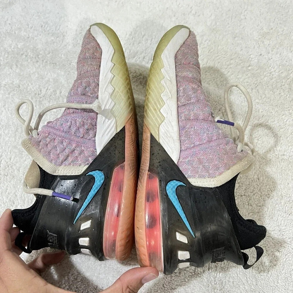 Nike Lebron 18 CW2760-900 Purple Basketball Shoes Sneakers Size 5Y Athletic - Picture 9 of 12